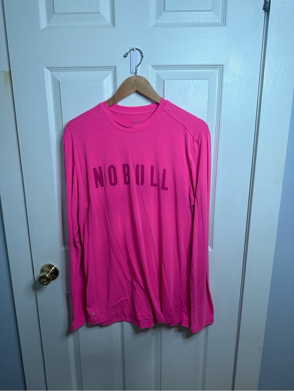 NOBULL Men's Long-Sleeve Performance Tee in Hot Pink
